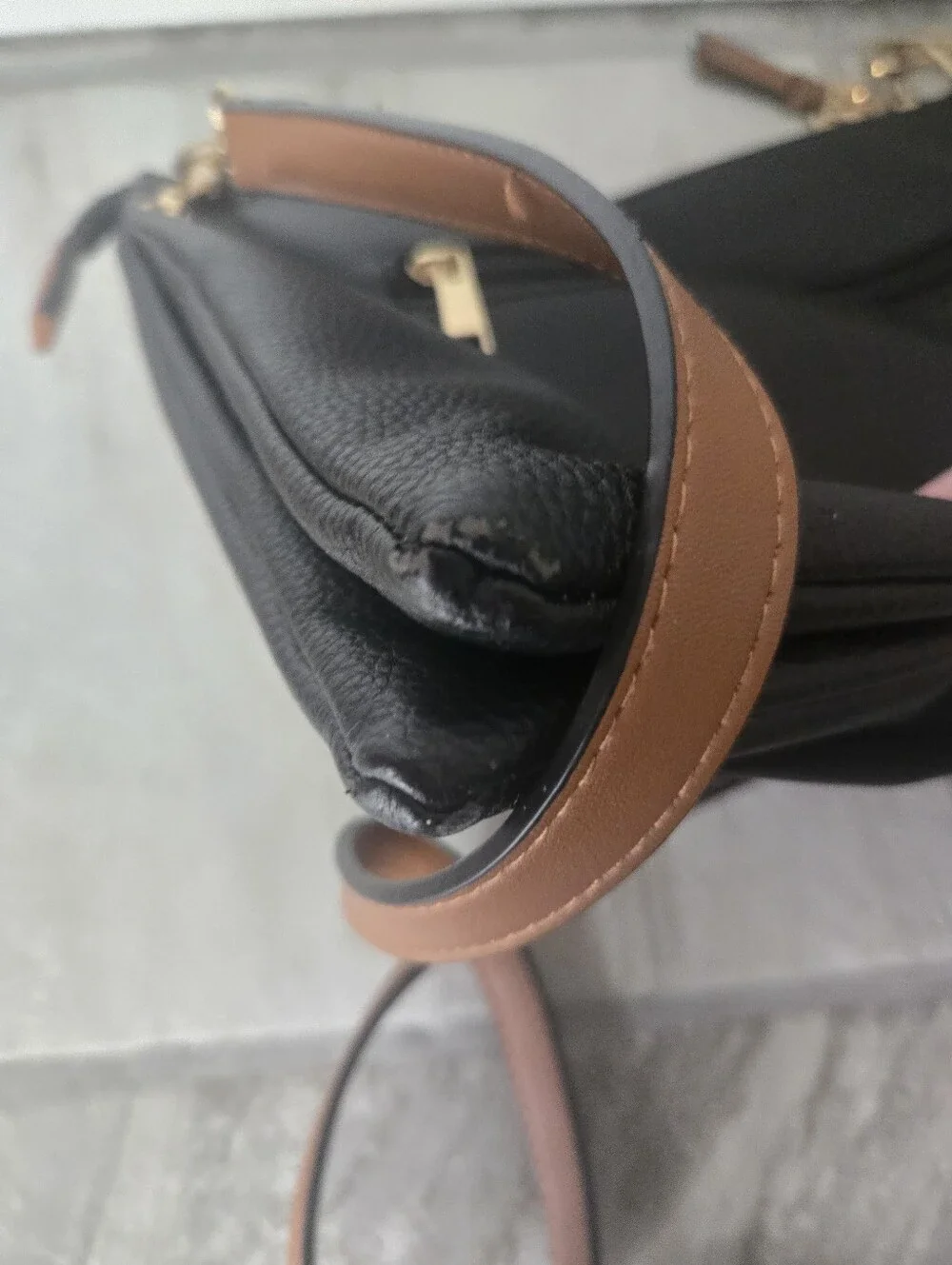 Mia K Collection Aliyah Black Crossbody Bag Brown Trim Gold Hardware